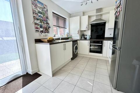 2 bedroom house for sale, Barley Fields Close, Garforth, Leeds