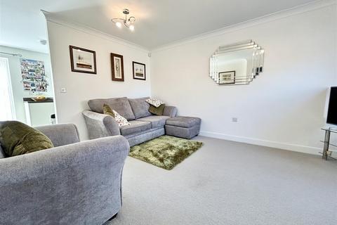 2 Barley Fields Close, Garforth, Leeds, LS25 1DT