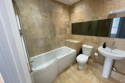 1 bedroom flat for sale, Victoria Road, Aldershot