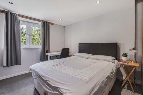 3 bedroom apartment for sale, Daplyn Street, London, E1