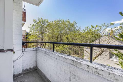 3 bedroom apartment for sale, Daplyn Street, London, E1