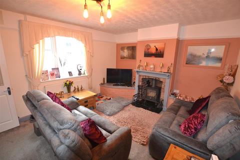 3 bedroom semi-detached house for sale, Caswell Road, Leominster