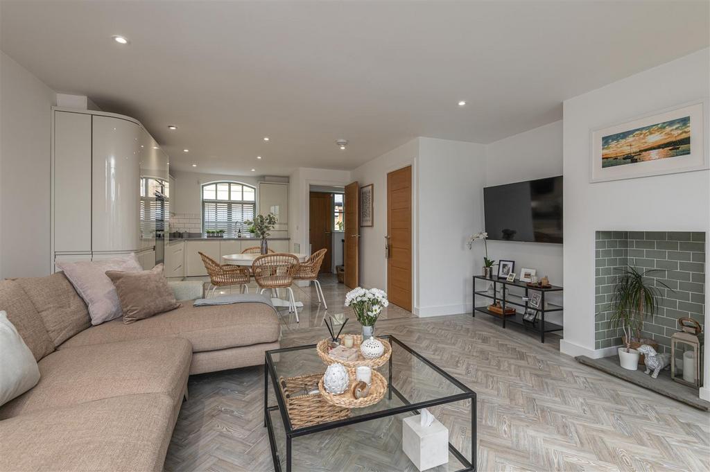 Lounge/Kitchen