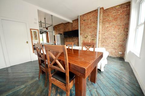 3 bedroom maisonette to rent, Dulwich Road, London SE24