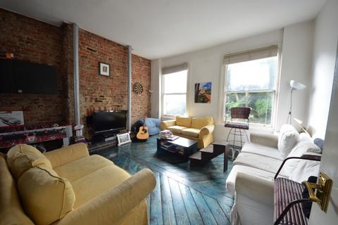 3 bedroom maisonette to rent, Dulwich Road, London SE24
