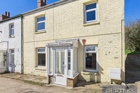 2 bedroom end of terrace house for sale, Main Street, Cayton, Scarborough