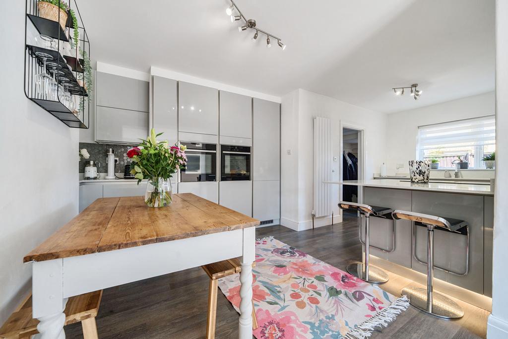 Fitted Kitchen