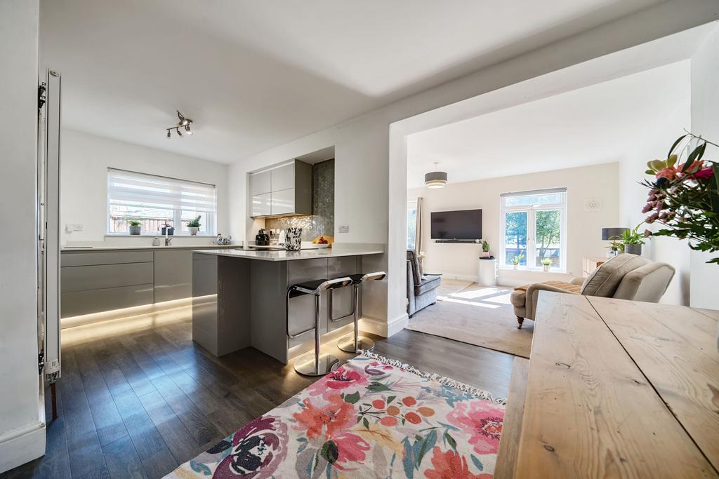 Fitted Kitchen