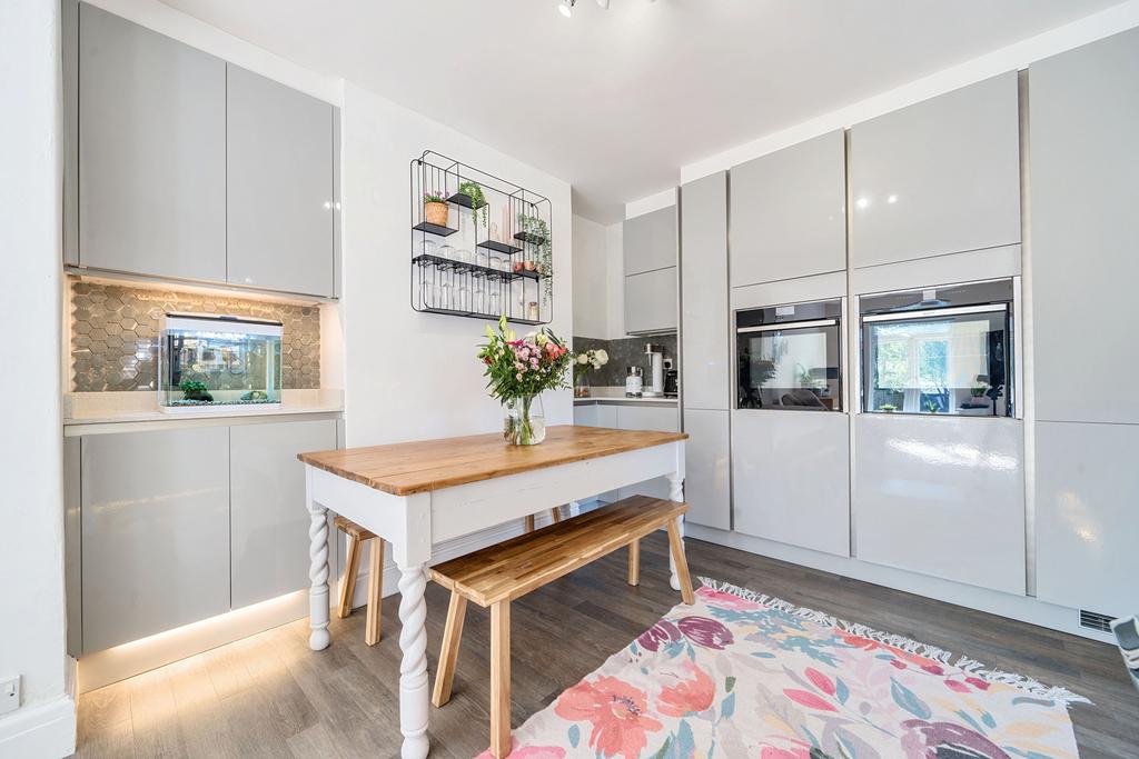 Fitted Kitchen