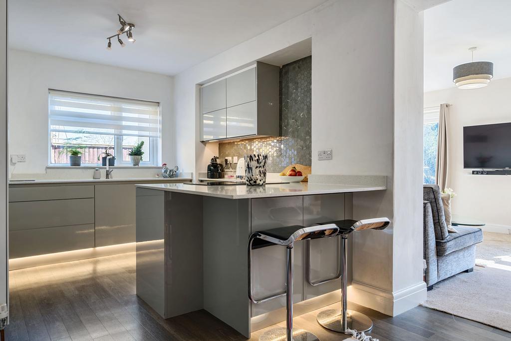 Fitted Kitchen