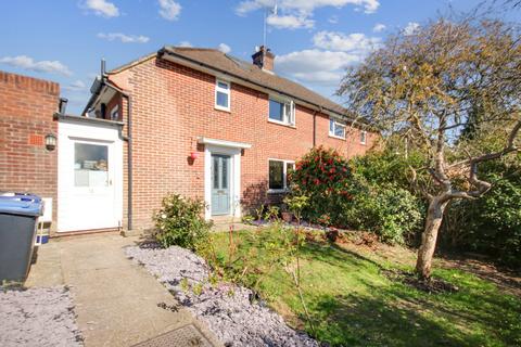 4 bedroom semi-detached house for sale, Blackwell Farm Road, East Grinstead, RH19