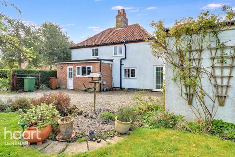 3 bedroom character property for sale, Castle Acre Road, Great Dunham