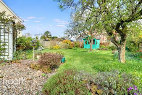 3 bedroom character property for sale, Castle Acre Road, Great Dunham