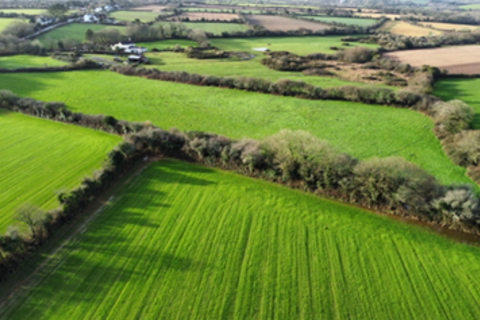 Land for sale, Praze, Camborne