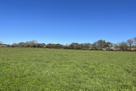 Land for sale, Praze, Camborne