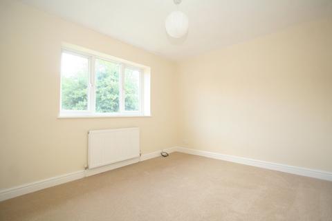 2 bedroom semi-detached house to rent, Kinver Street, Stourbridge DY8