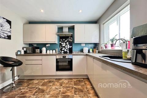 3 bedroom end of terrace house for sale, Heather Mead, Frimley, Camberley