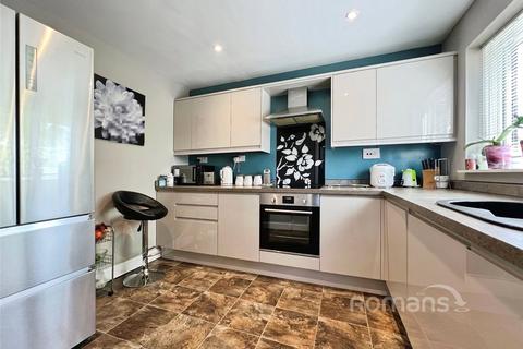 3 bedroom end of terrace house for sale, Heather Mead, Frimley, Camberley