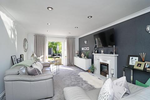 2 The Paddock, Timperley, Altrincham, WA15 7NR