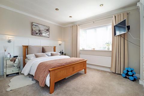 2 The Paddock, Timperley, Altrincham, WA15 7NR