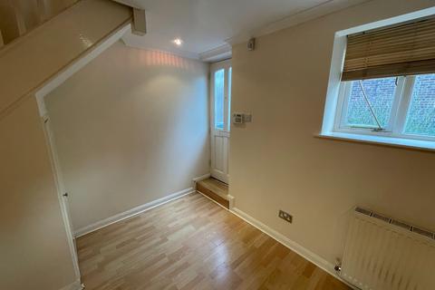 2 bedroom terraced house to rent, Preston Road, Brighton, BN1