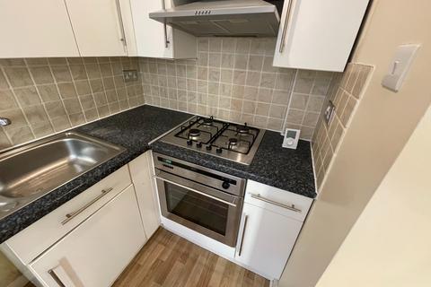 2 bedroom terraced house to rent, Preston Road, Brighton, BN1
