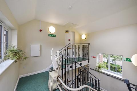 2 bedroom retirement property for sale, Carters Meadow, Charlton, Andover