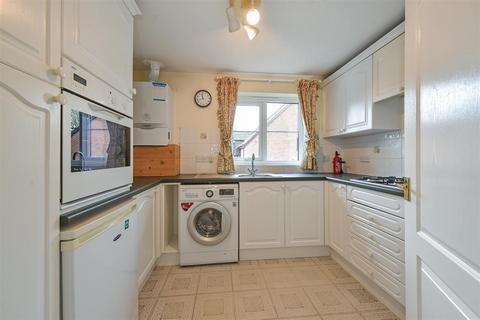 2 bedroom retirement property for sale, Carters Meadow, Charlton, Andover