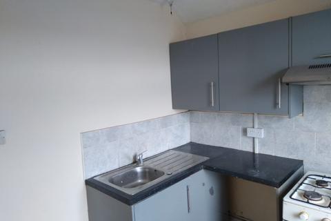1 bedroom flat to rent, Gambia Street, Swindon SN1