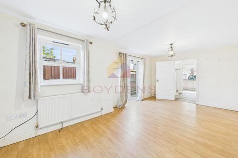 2 bedroom detached house for sale, Granville Road, Colchester CO1