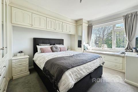 2 bedroom apartment for sale, Boulters Gardens, Maidenhead, Berkshire
