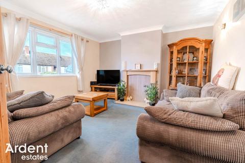 3 bedroom semi-detached house for sale, Heywood Way, Heybridge