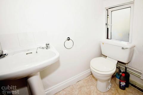 1 bedroom apartment to rent, The Hornet Chichester PO19