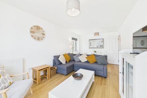 2 bedroom flat for sale, Drake House, 21, Eirene Road, Goring-by-Sea, Worthing, BN12