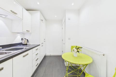 2 bedroom flat for sale, Drake House, 21, Eirene Road, Goring-by-Sea, Worthing, BN12