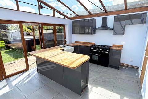 undefined, Silkmore Lane, Stafford, Staffordshire, ST17