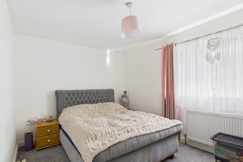 2 bedroom end of terrace house for sale, Beacon Road, Chatham ME5
