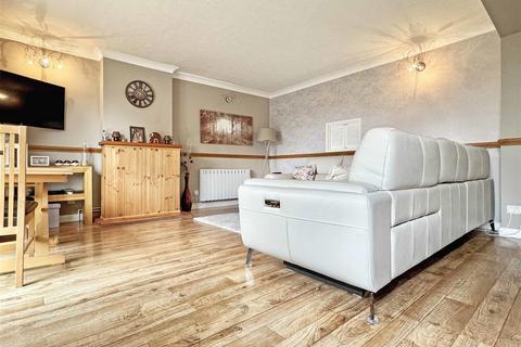 35 Beadle Way, Great Leighs, Chelmsford, CM3 1RT