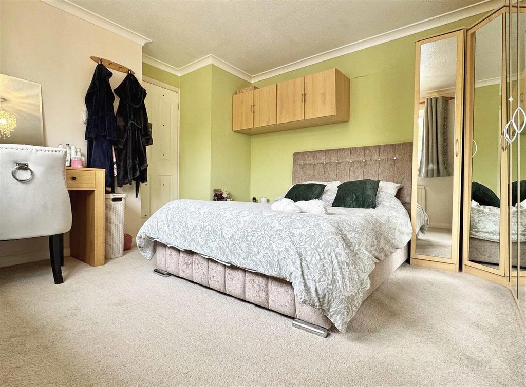 Master Bedroom.jpg