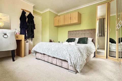 35 Beadle Way, Great Leighs, Chelmsford, CM3 1RT