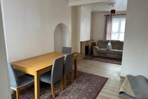 3 bedroom house to rent, Poole Street, Northampton NN1