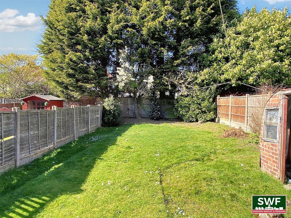 Garden1(2).jpg