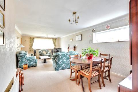3 bedroom detached bungalow for sale, Winterbourne Drive, Stapleford, Nottingham