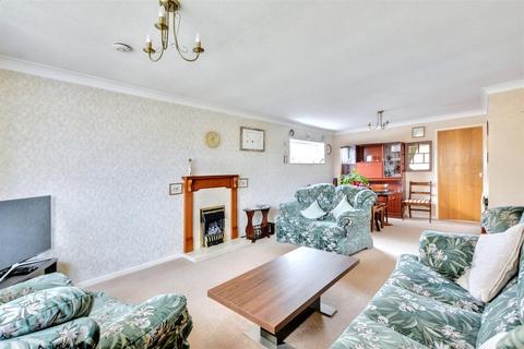 3 bedroom detached bungalow for sale, Winterbourne Drive, Stapleford, Nottingham