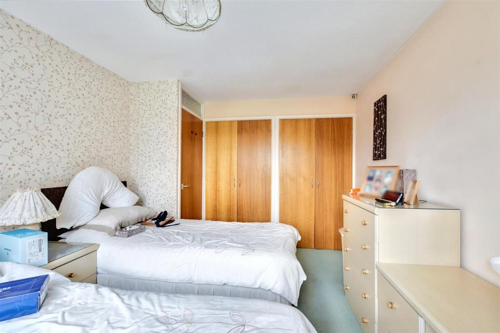 Bedroom 1 3.jpeg