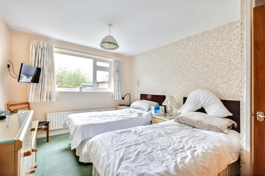 Bedroom 1 2.jpeg