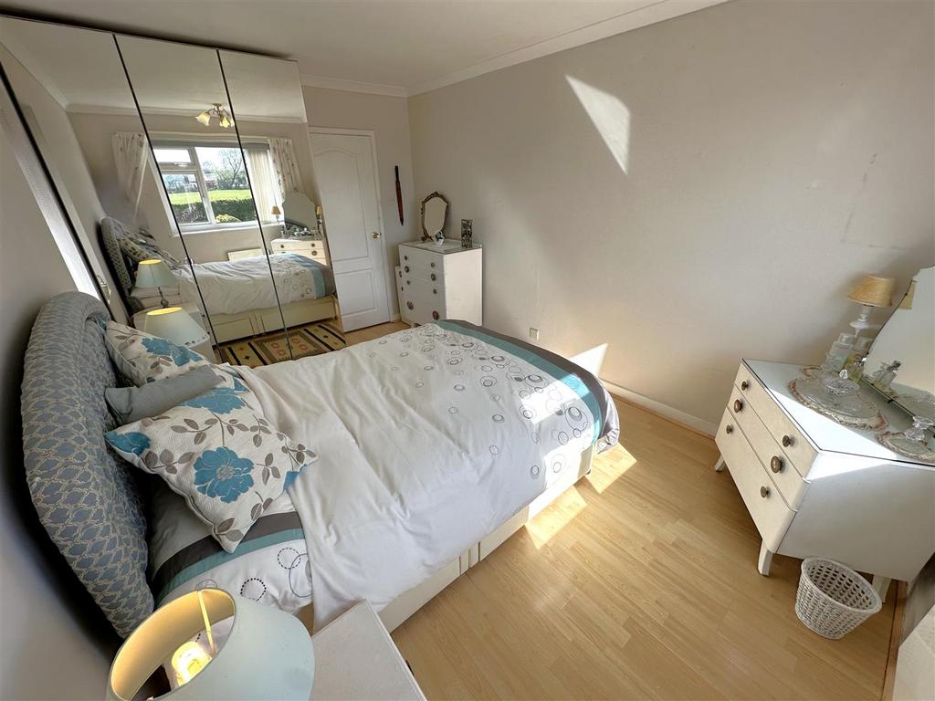 Bedroom One 672