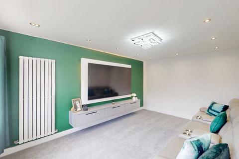 82 Bank Side, Westhoughton, Bolton, BL5 2QH