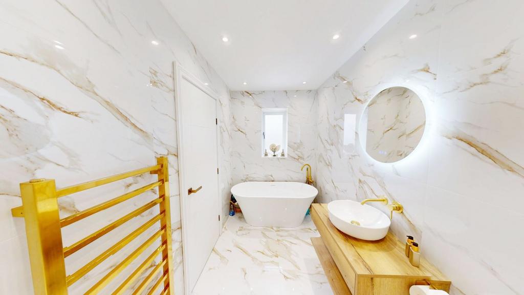 Ensuite