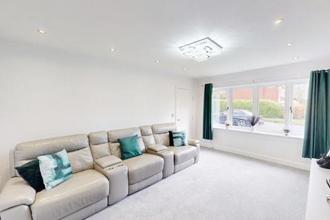 82 Bank Side, Westhoughton, Bolton, BL5 2QH